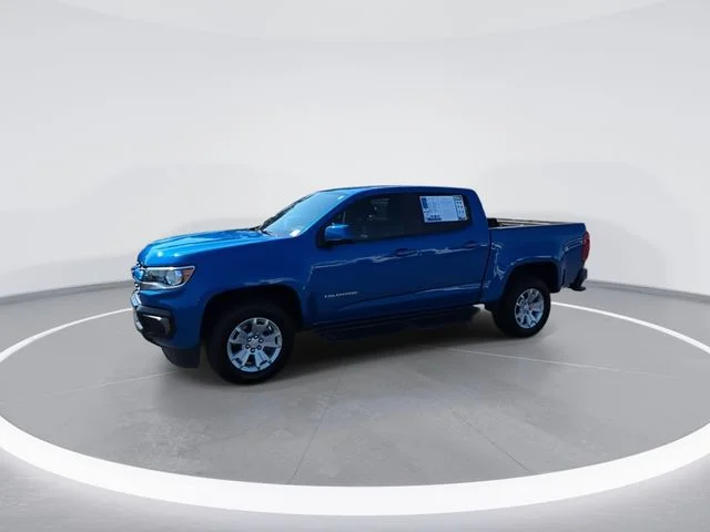 Used 2022 Blue Chevrolet LT image 4