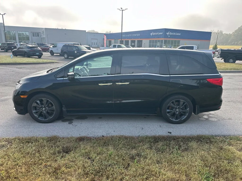 Used 2021 Black Honda Elite image 4