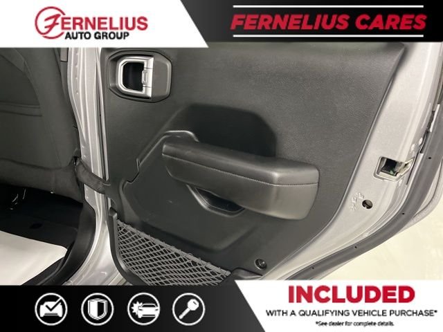 Used 2018 Silver Jeep Unlimited Sport S image 18