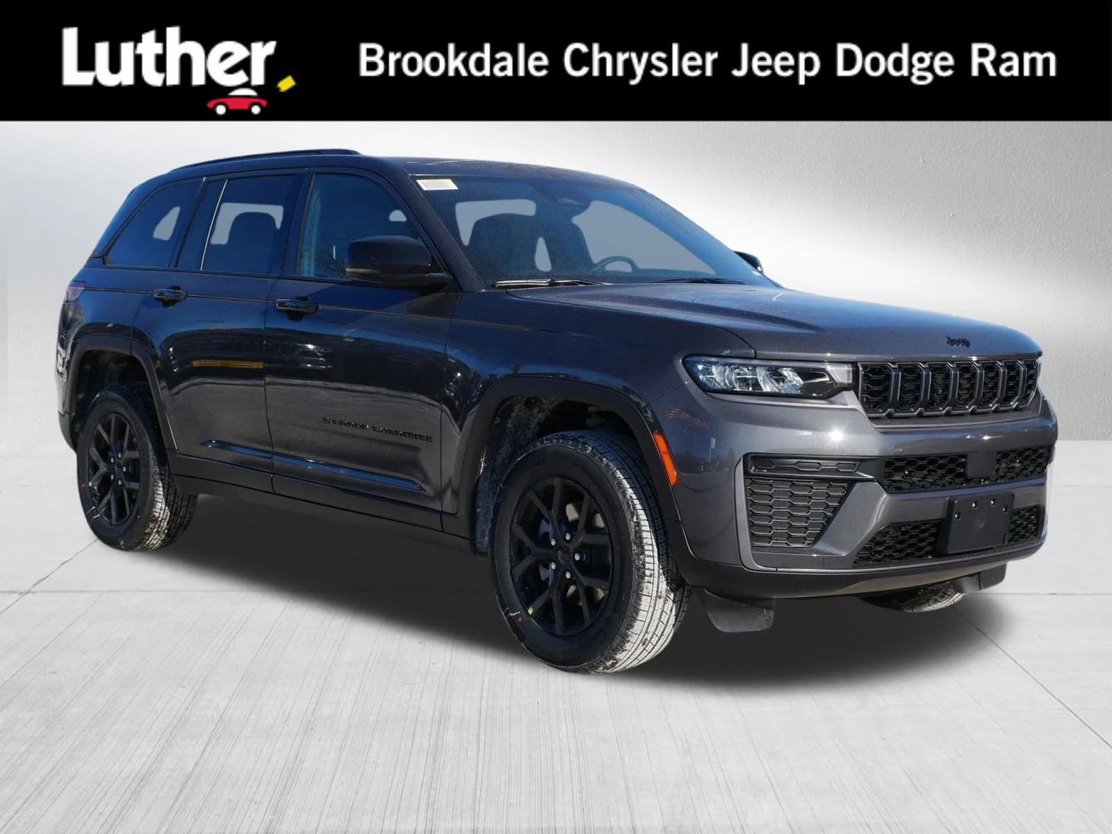 New 2026 Baltic Gray Metallic Clear-Coat Exterior Paint Jeep Laredo Altitude image 1