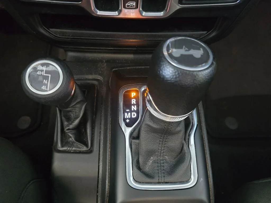 Used 2023 Yellow Jeep Sport S image 14