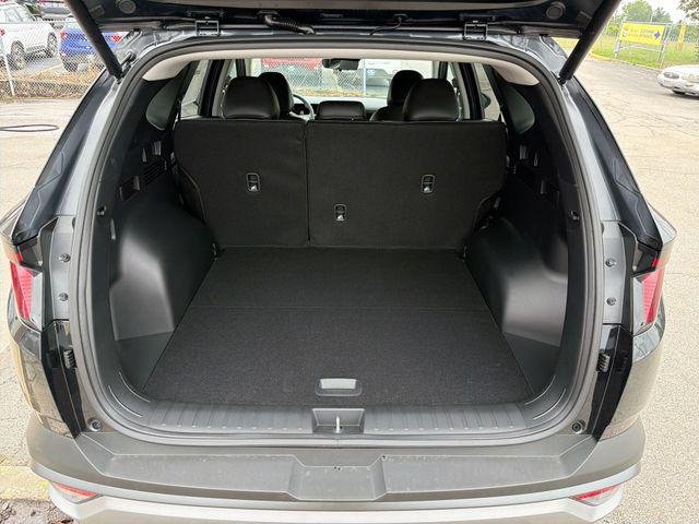 New 2026 Black Hyundai SEL Plus AWD image 21