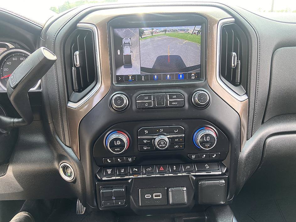 Used 2021 Black Chevrolet High Country image 26