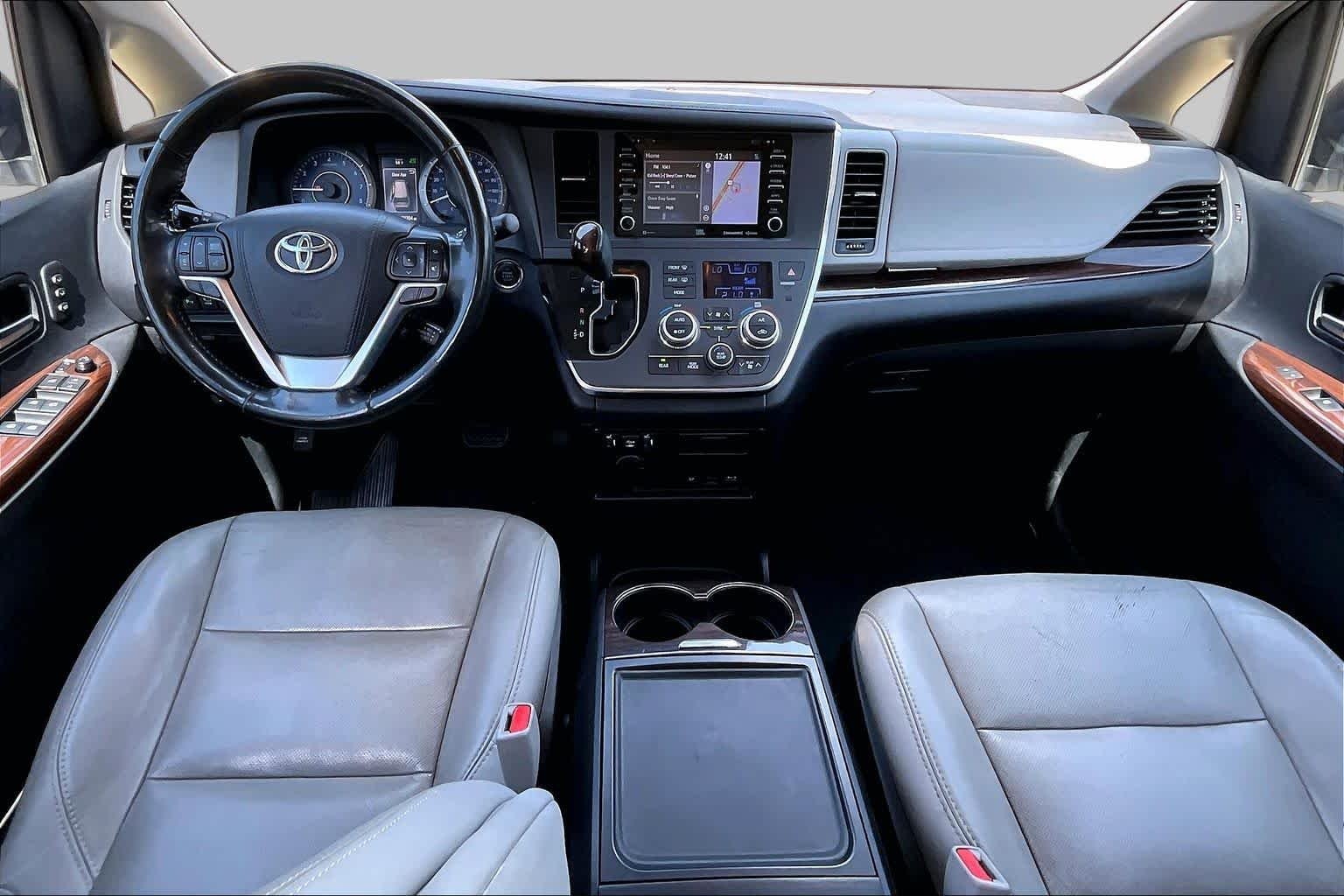 Used 2018 Blizzard Pearl Toyota Limited image 15