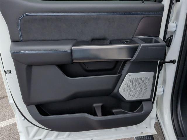 New 2026 Star White Metallic Tri-Coat Ford F-250® Platinum® image 91