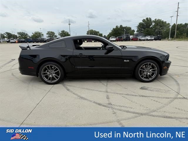 Used 2014 Black Ford GT Premium image 3
