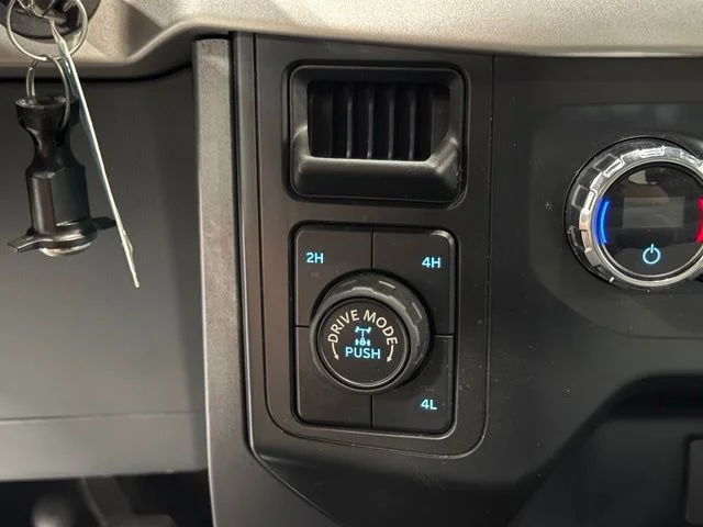 Used 2021 White Ford XLT image 15