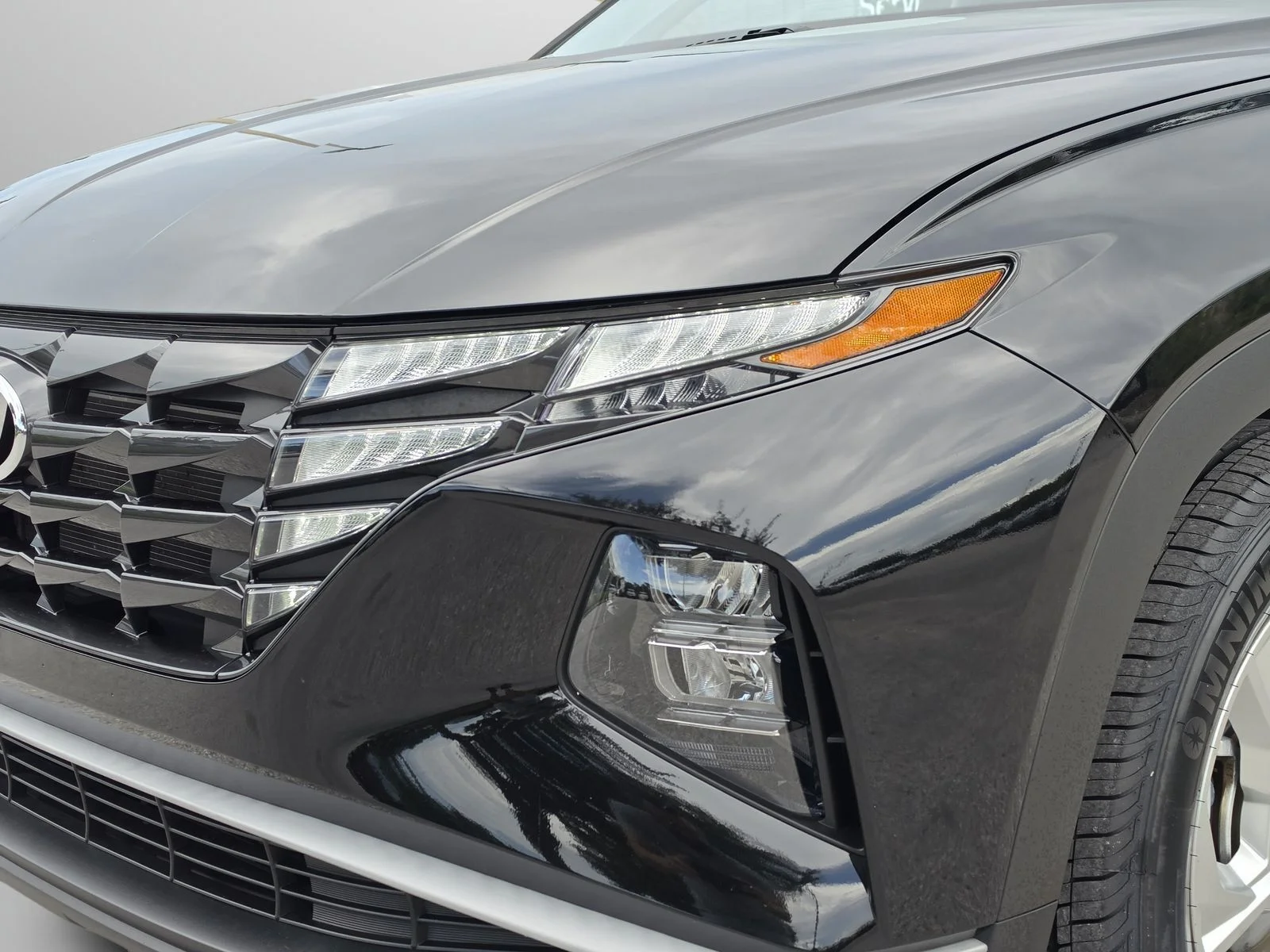Used 2024 Black Hyundai SEL image 13