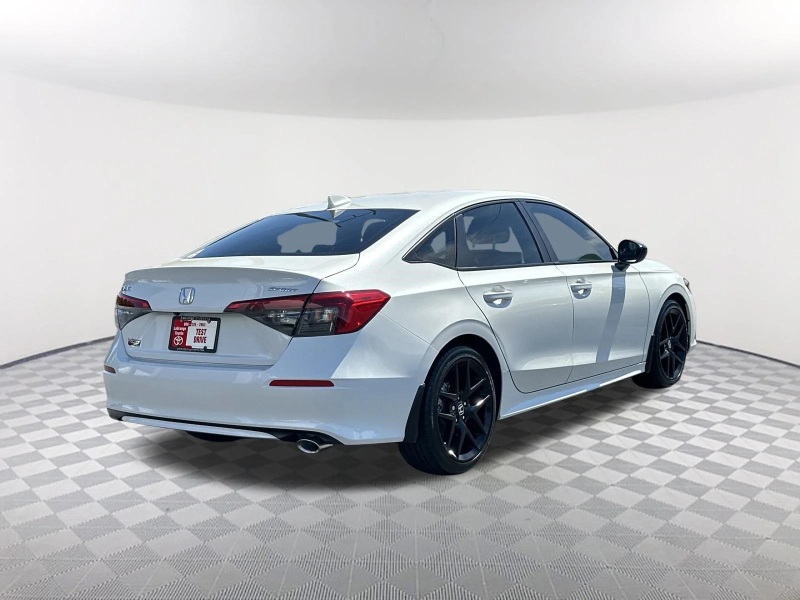 Used 2024 Platinum White Pearl Honda Sport image 5