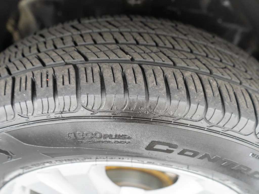 Used 2014 Gold Chevrolet LS image 30