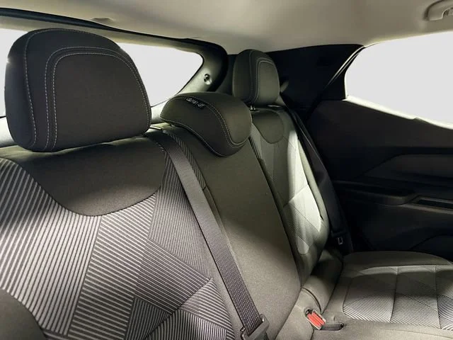 2027 Chevrolet Bolt LT - Photo 30