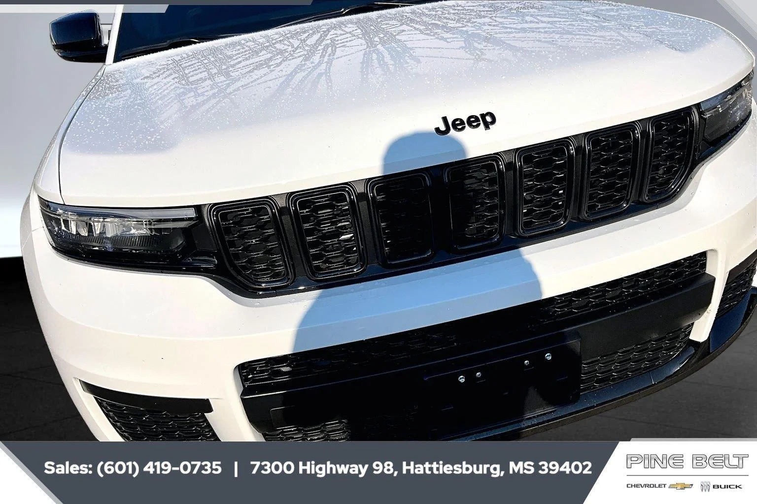 Used 2025 White Jeep Altitude X 4x2 image 22