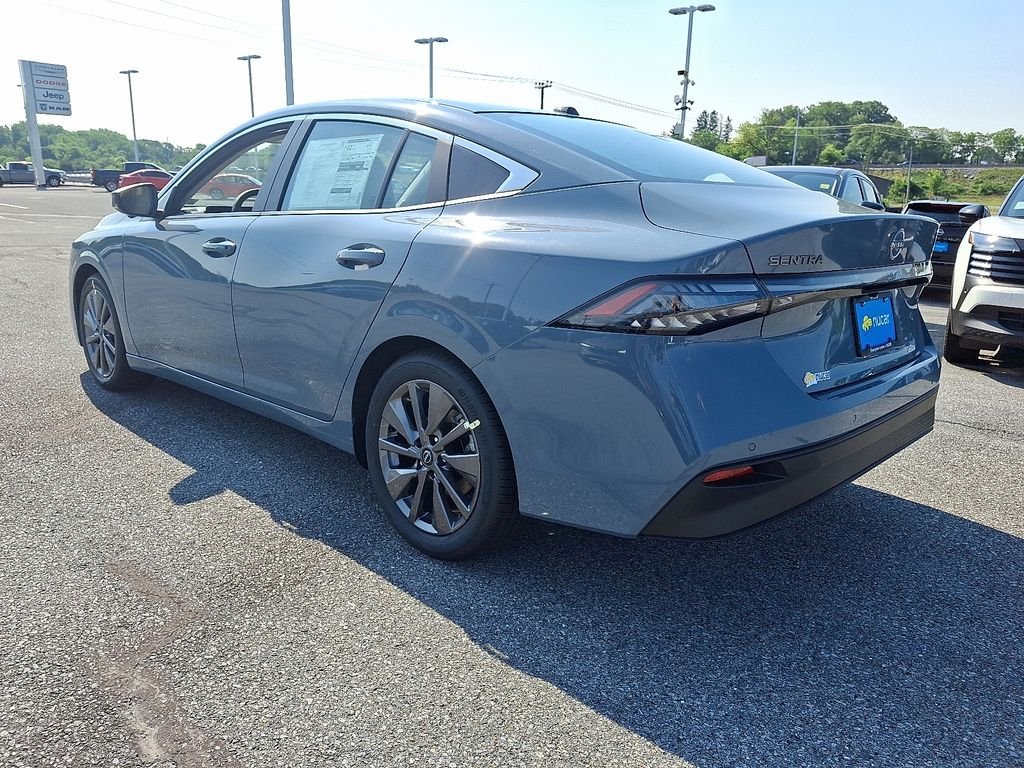 New 2026 Atlantic Gray Metallic Nissan SL image 3