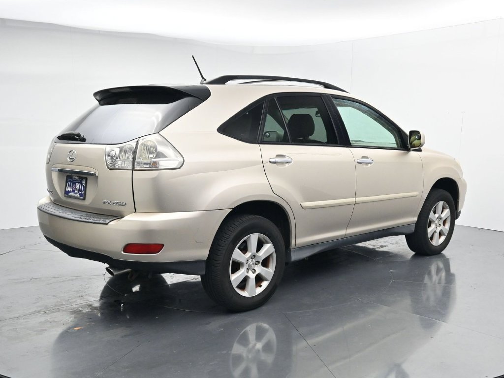 Used 2008  Lexus 350 image 8