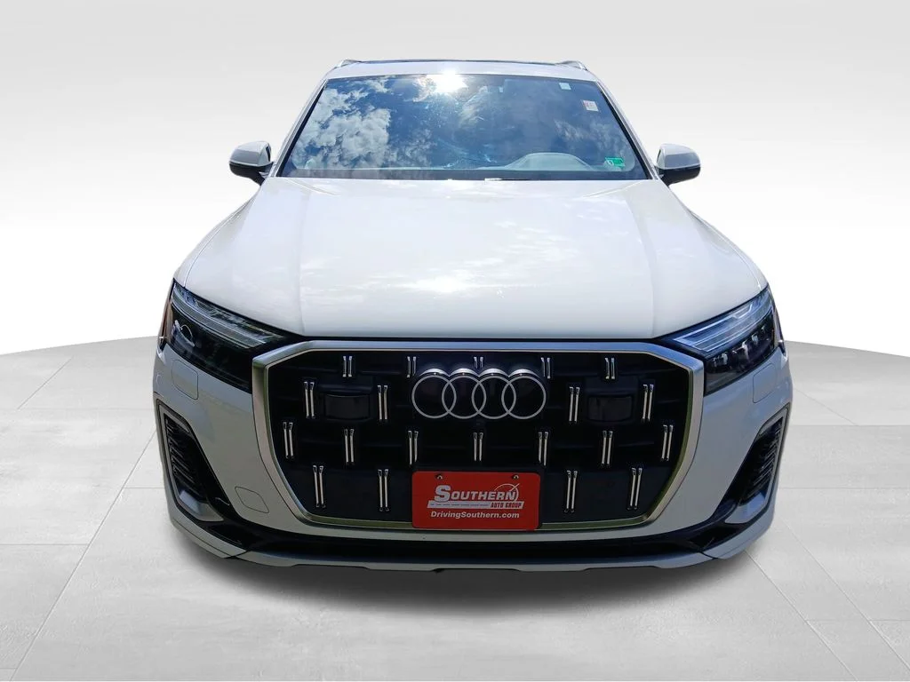 2025 Audi Q7 Premium Plus - Photo 9