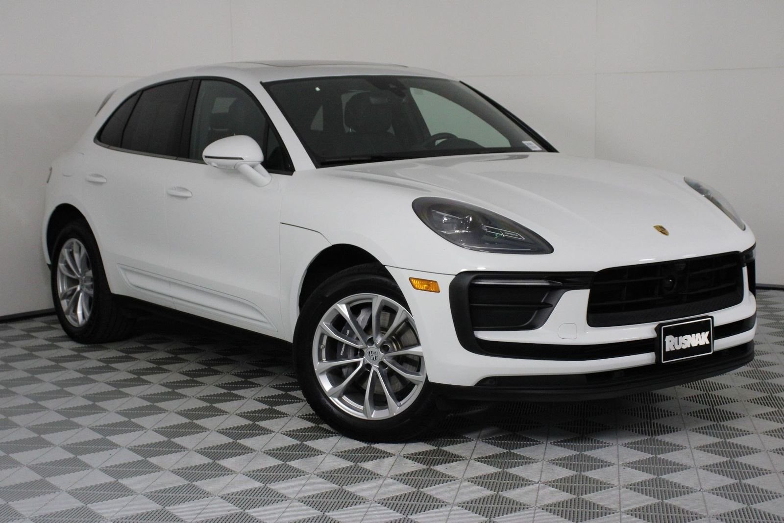 Certified Used 2026 White Porsche  image 9