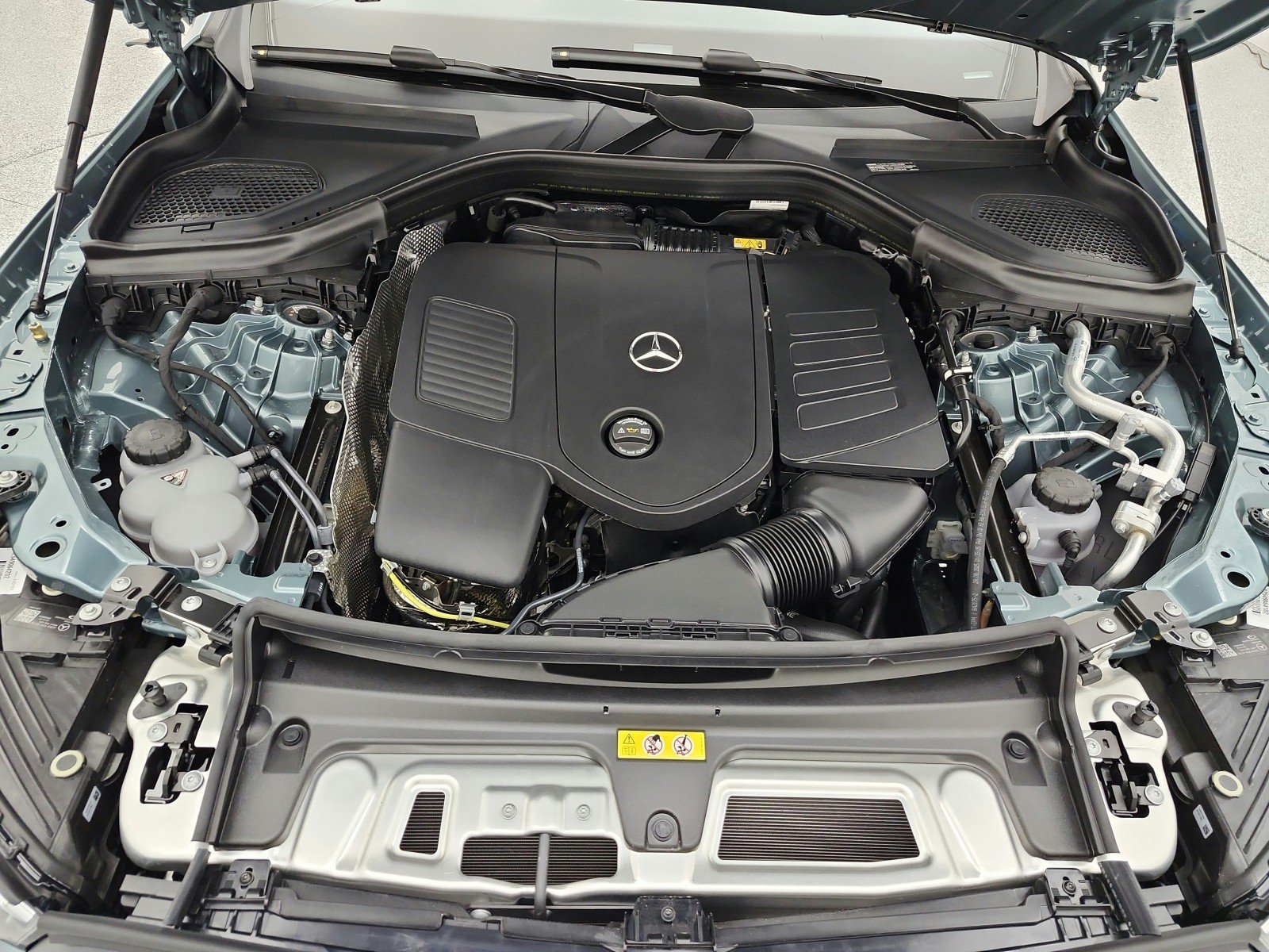 New 2026 Verde Silver Metallic Mercedes-Benz GLC 300 4MATIC® SUV image 12