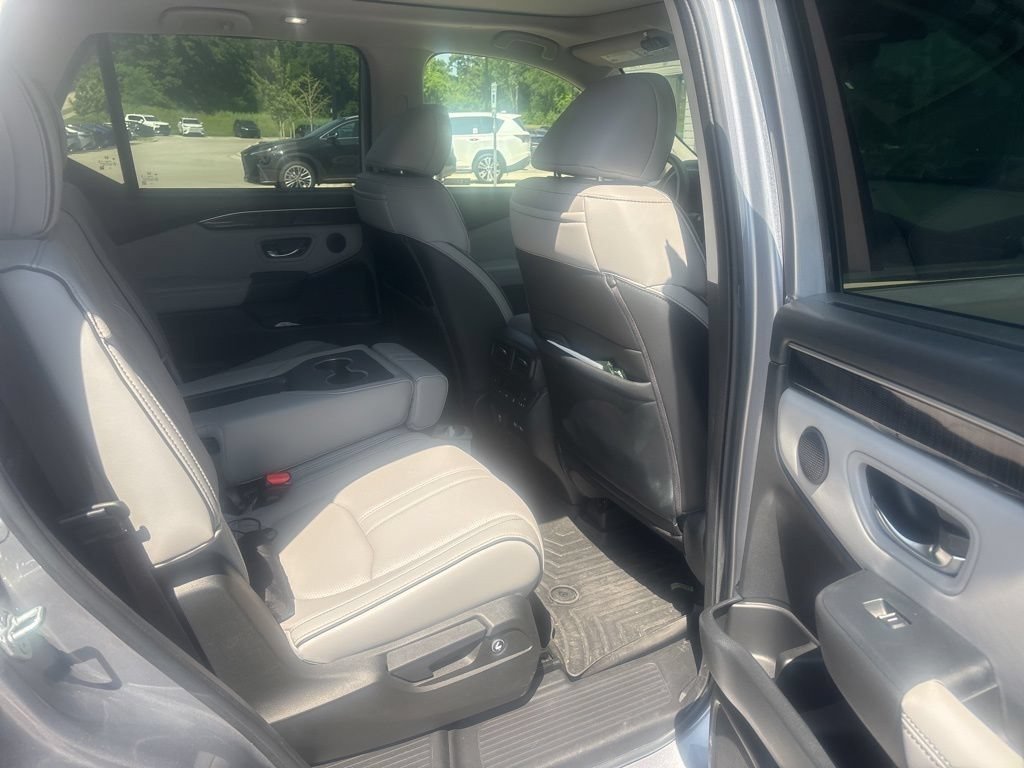 Used 2023 Lunar Silver Metallic Honda Elite image 21
