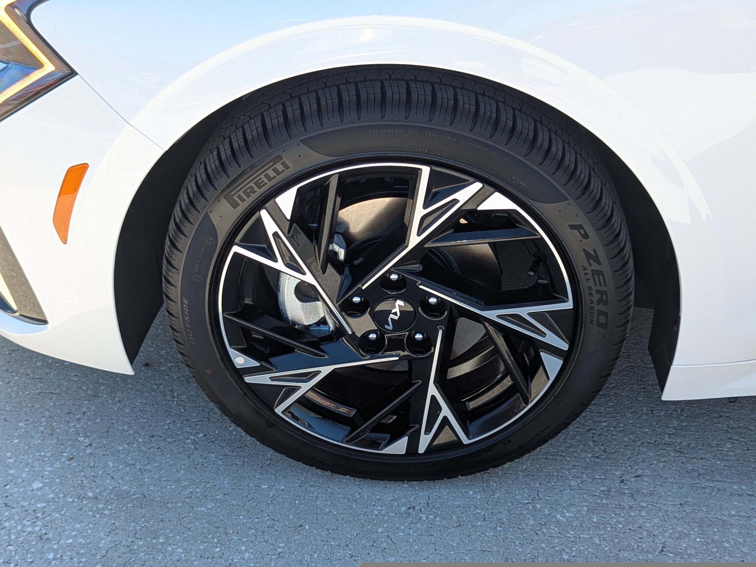 2026 Kia K5 GT-Line - Photo 30