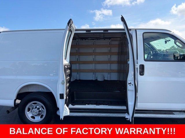 2025 Chevrolet Express Cargo Work Van - Photo 13