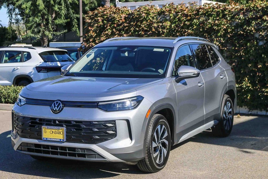 2026 Volkswagen Tiguan S - Photo 3