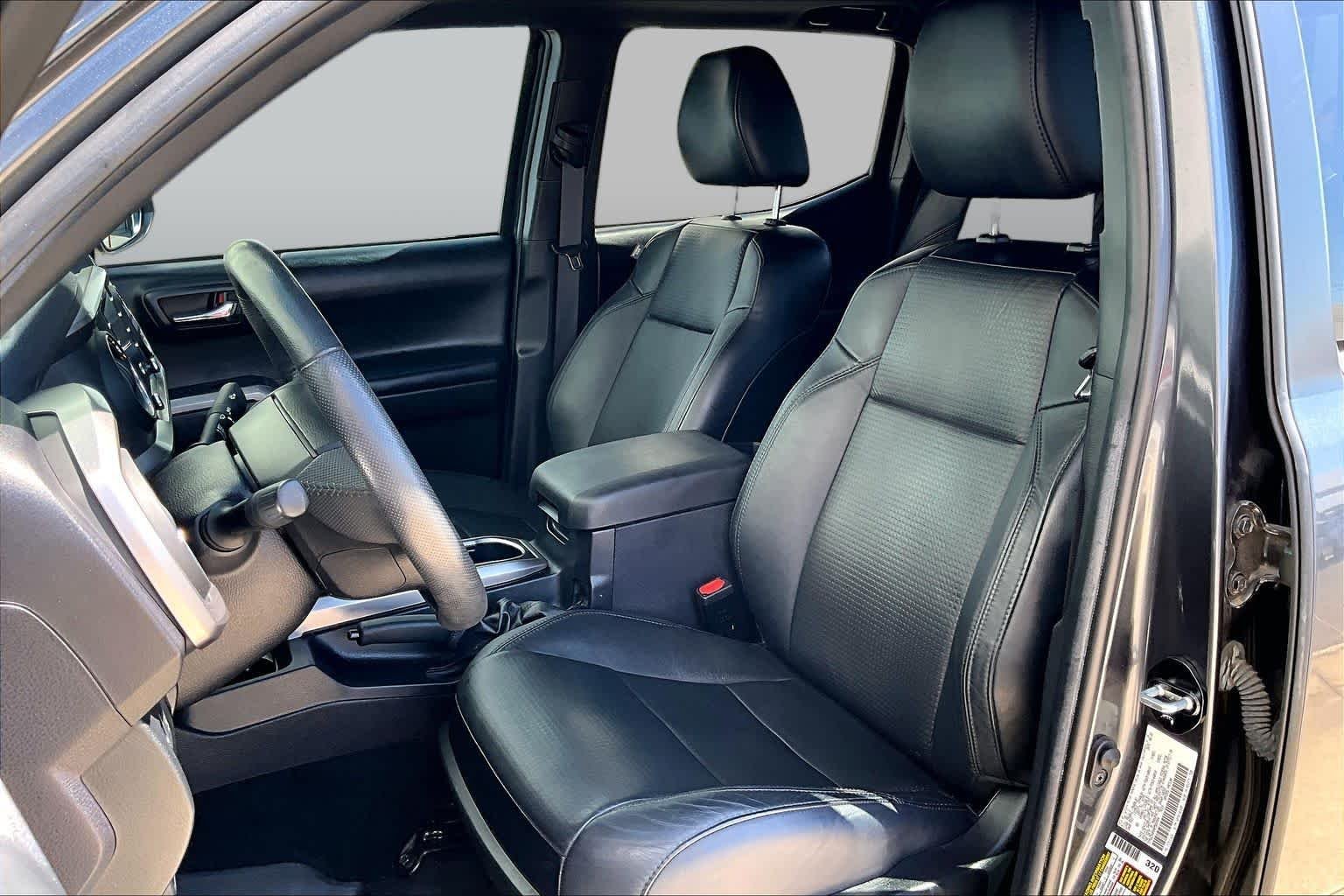 Pre-Owned 2022 Toyota Tacoma Limited