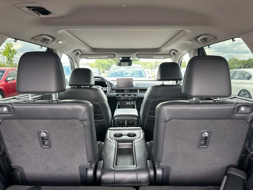 Used 2024  Honda Touring image 12