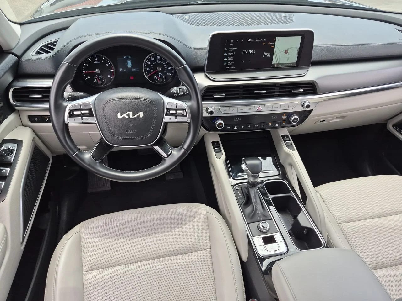 Certified Used 2022 Gravity Gray Kia S image 21