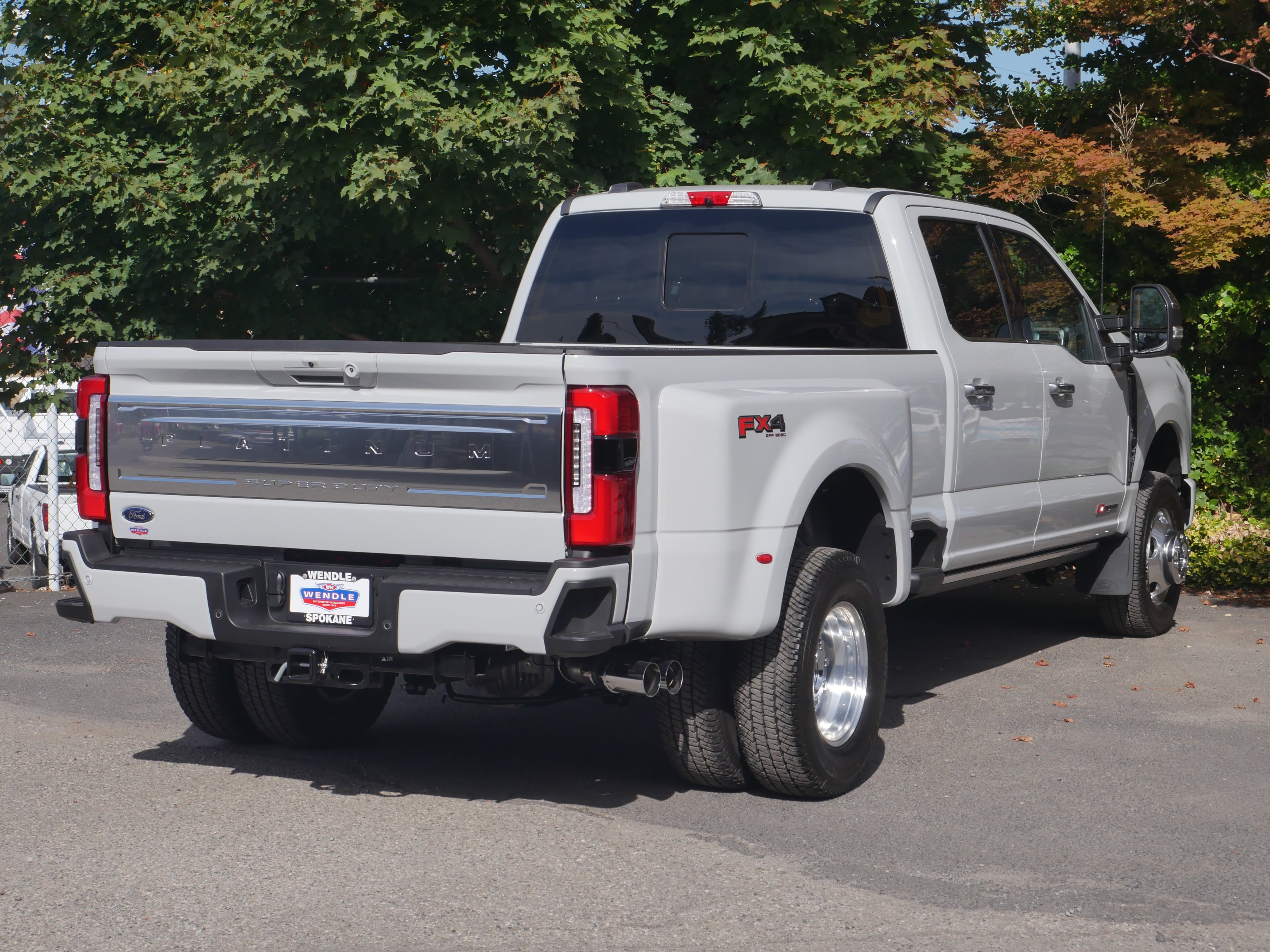 New 2026 Avalanche Ford F-350® Platinum® image 32