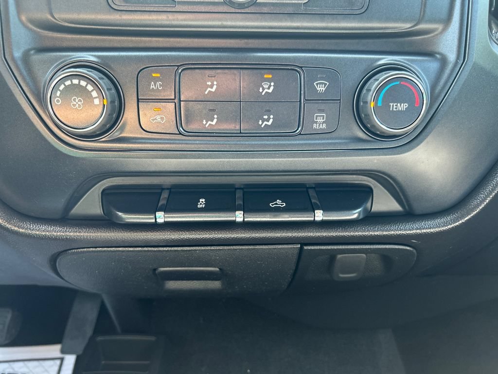 2018 Chevrolet Silverado 1500 Custom - Photo 31