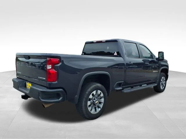 Used 2024 Gray Chevrolet Custom image 11