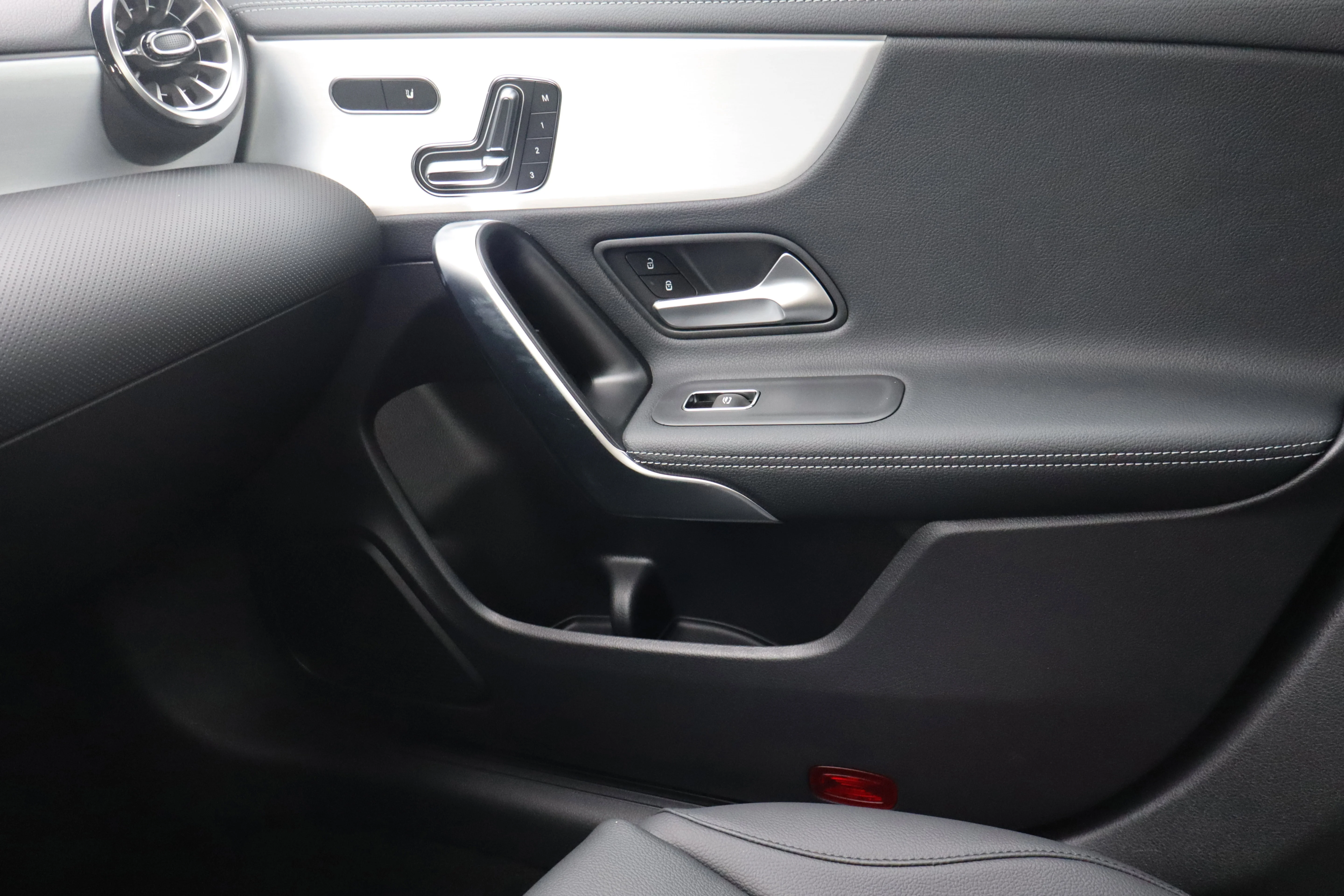 New 2026 Black Mercedes-Benz Cla 250 4matic Coupe image 14
