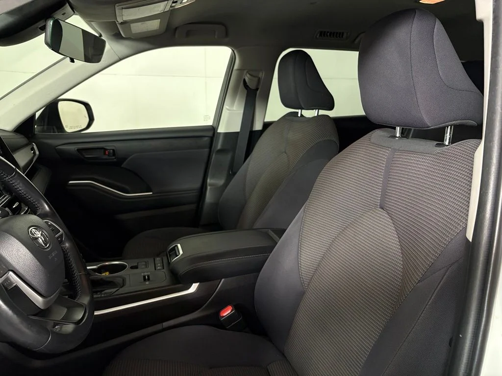 Used 2022 Beige Toyota LE image 18