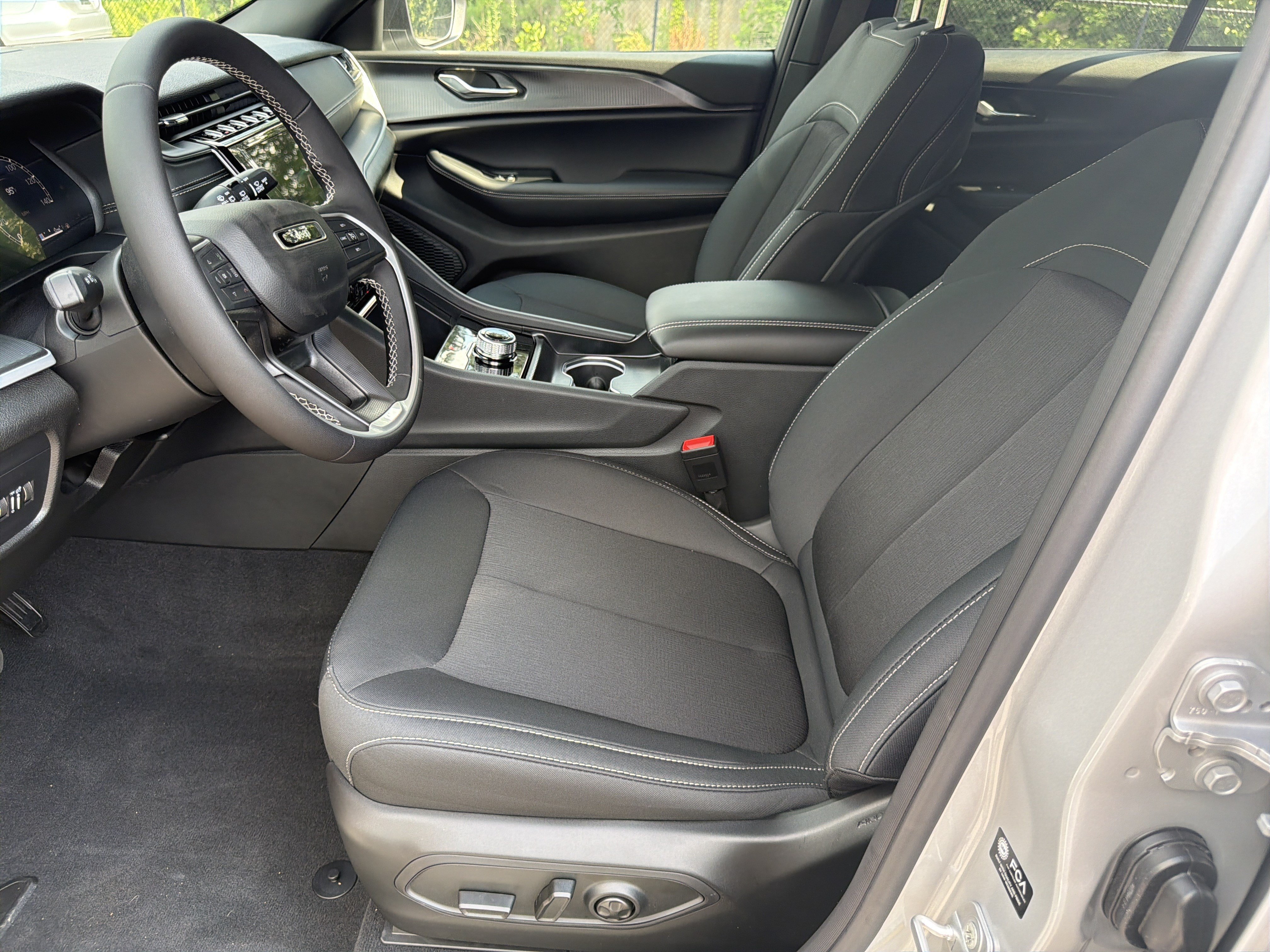 New 2026 Silver Zynith Jeep Laredo image 11