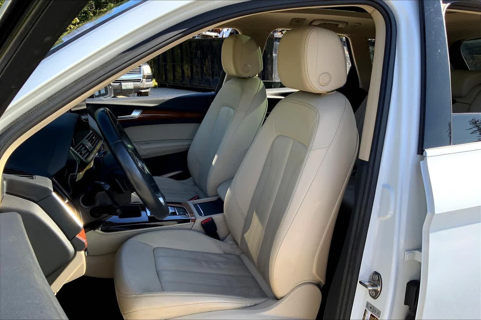 Used 2021 Glacier White Metallic Audi Premium Plus image 9