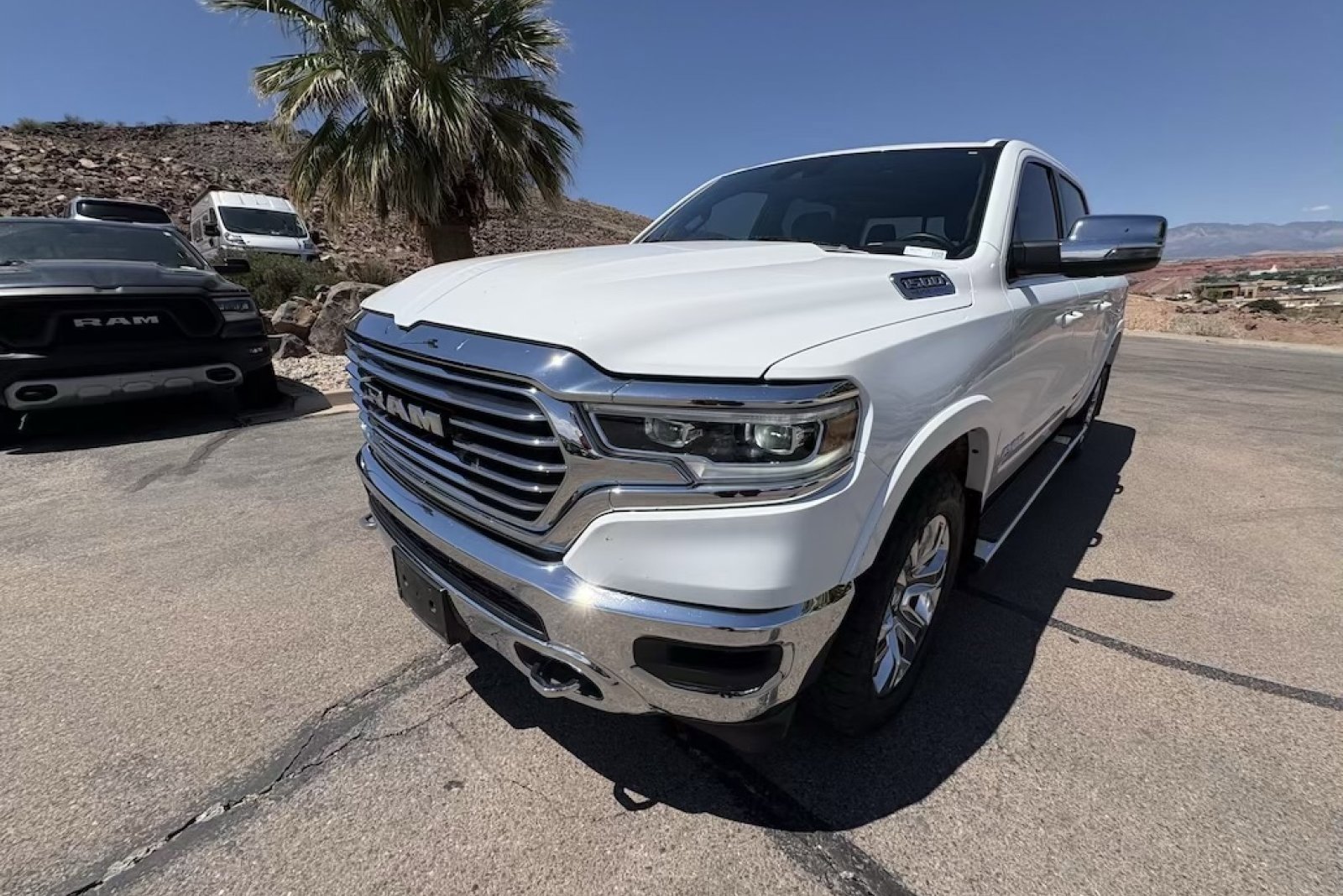2023 RAM 1500 Longhorn 4x4 Crew Cab 5'7's photo