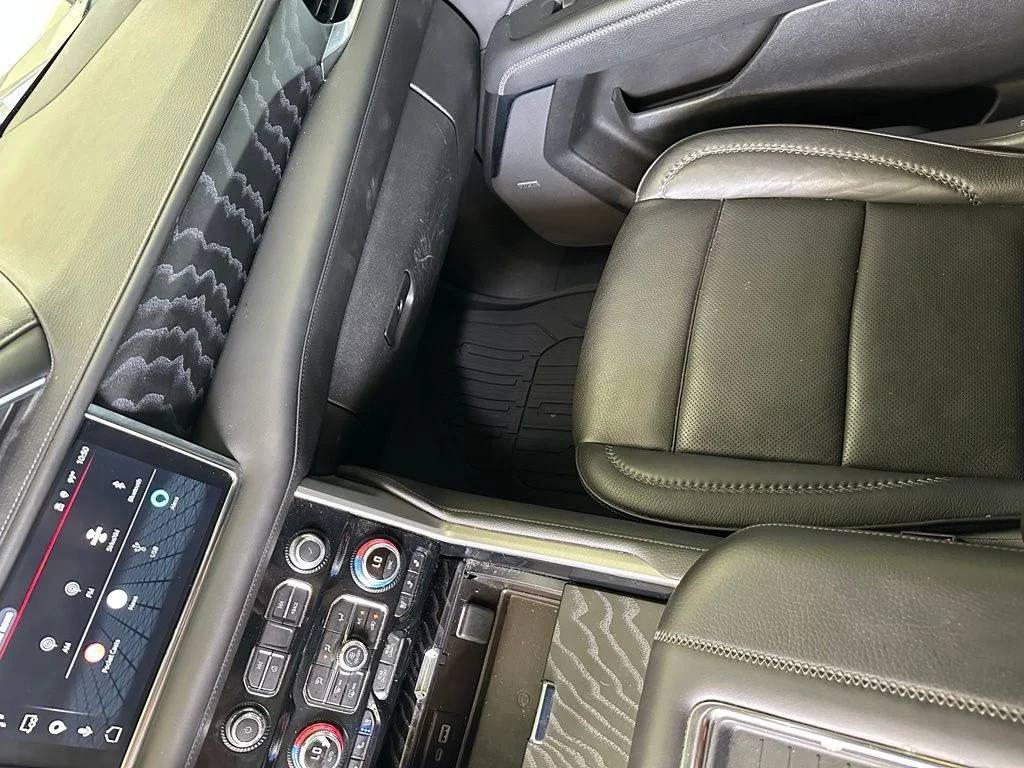 Used 2023 Silver GMC Denali image 25