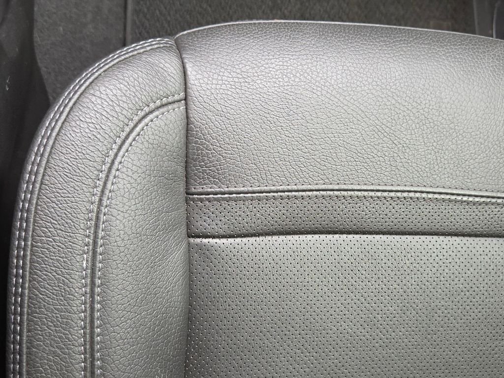 Used 2021 Green GMC Denali image 30