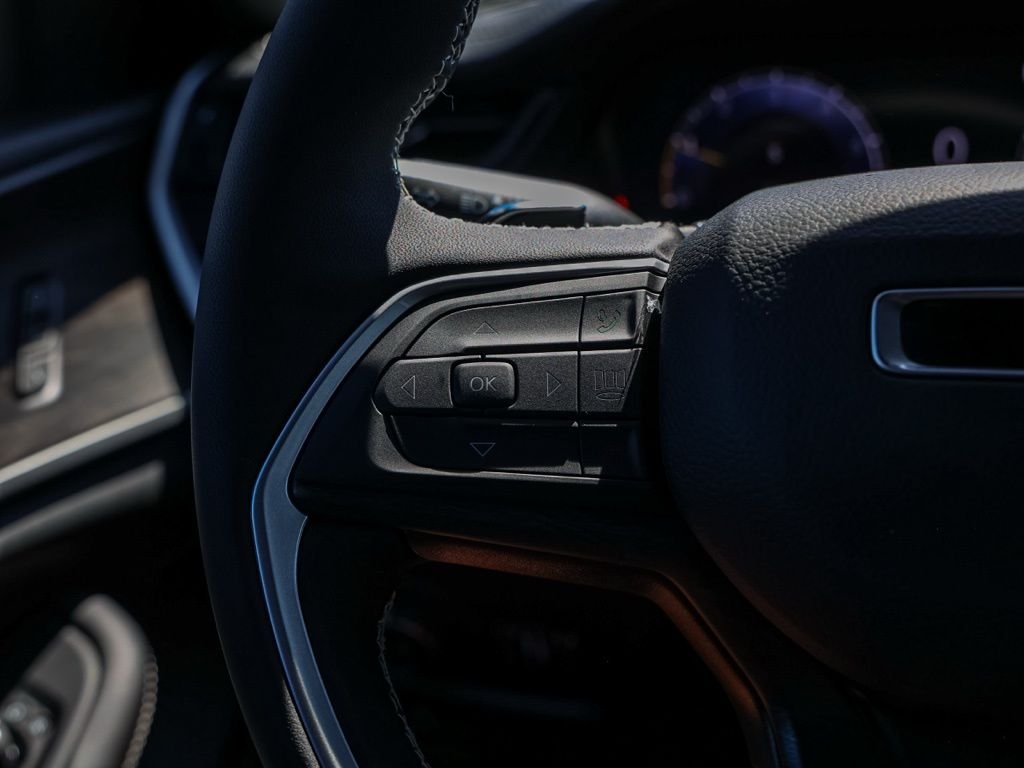 New 2026 Baltic Gray Metallic Clear-Coat Exterior Paint Jeep Limited image 25