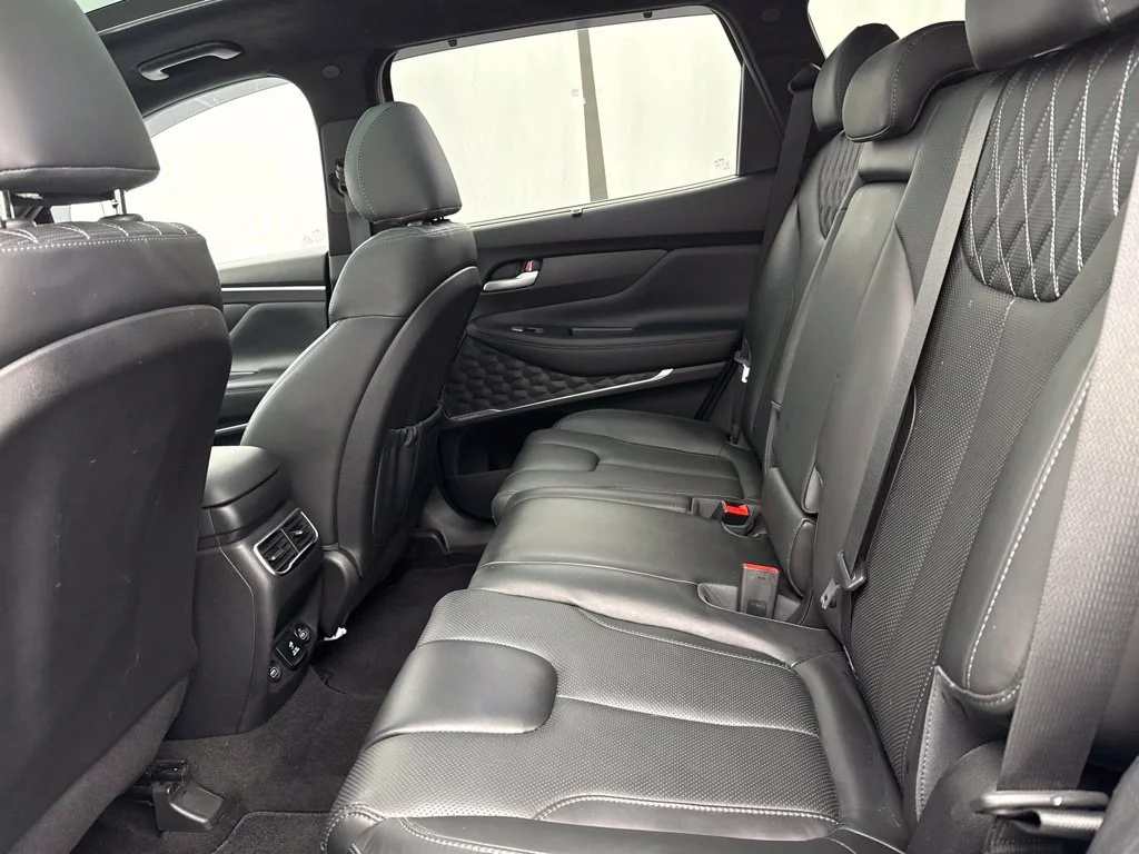 Used 2022 Silver Hyundai Calligraphy image 16