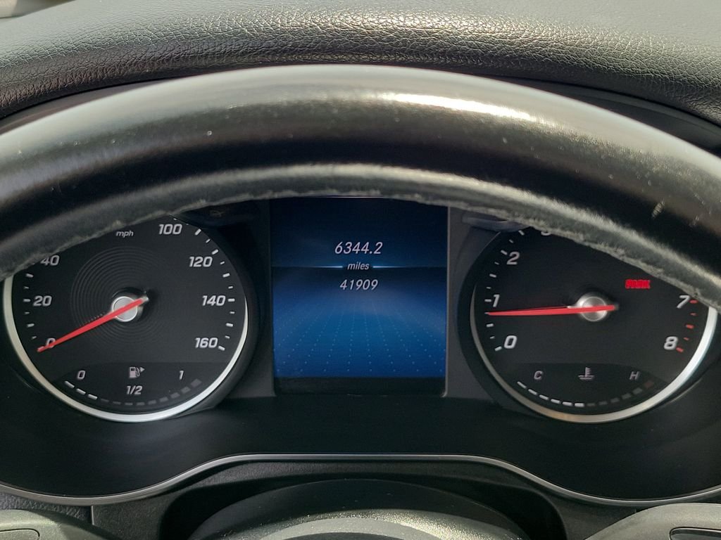 Certified Used 2022 Silver Mercedes-Benz GLC 300 image 28