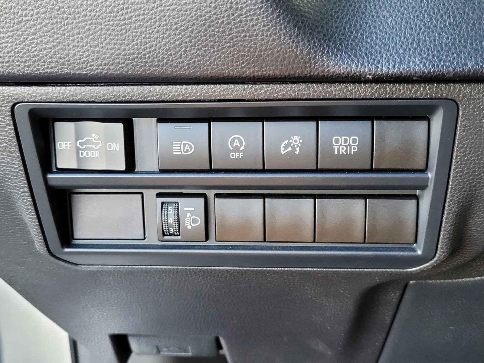 Used 2024 Silver Toyota SR5 image 26