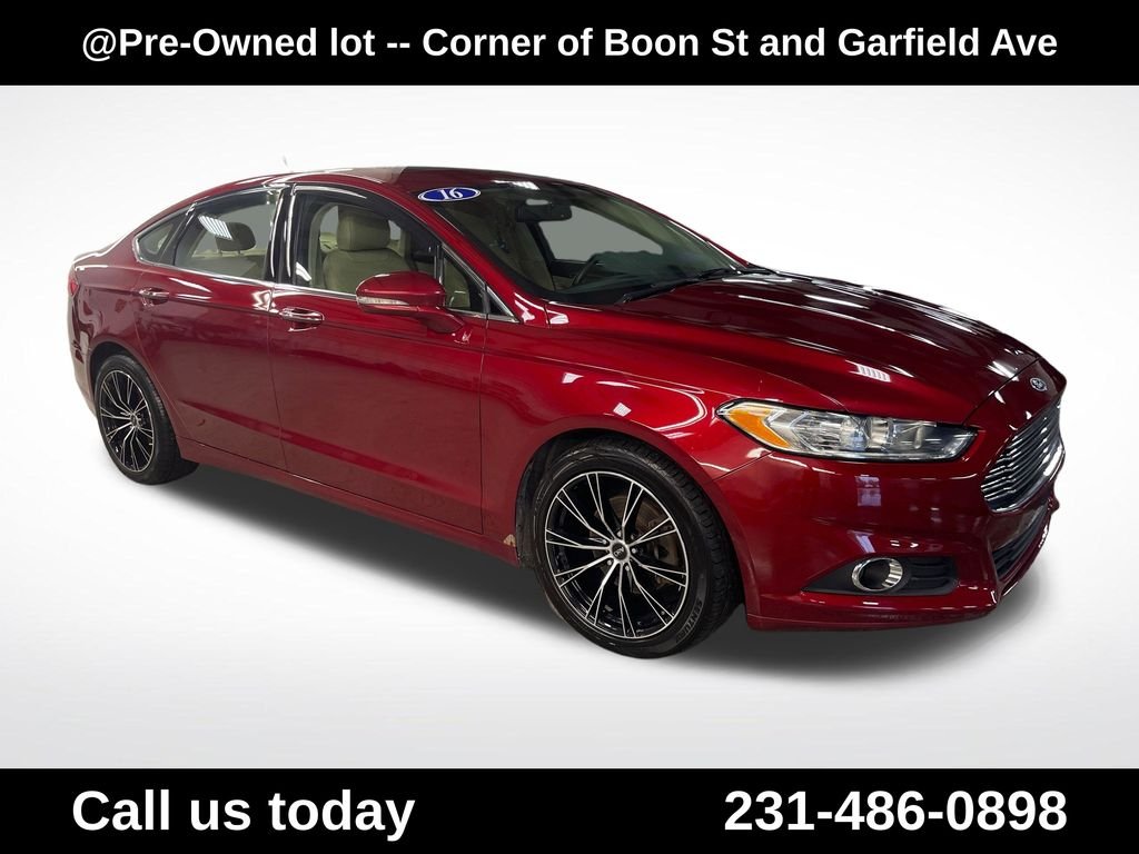 Used 2016 Red Ford SE image 7