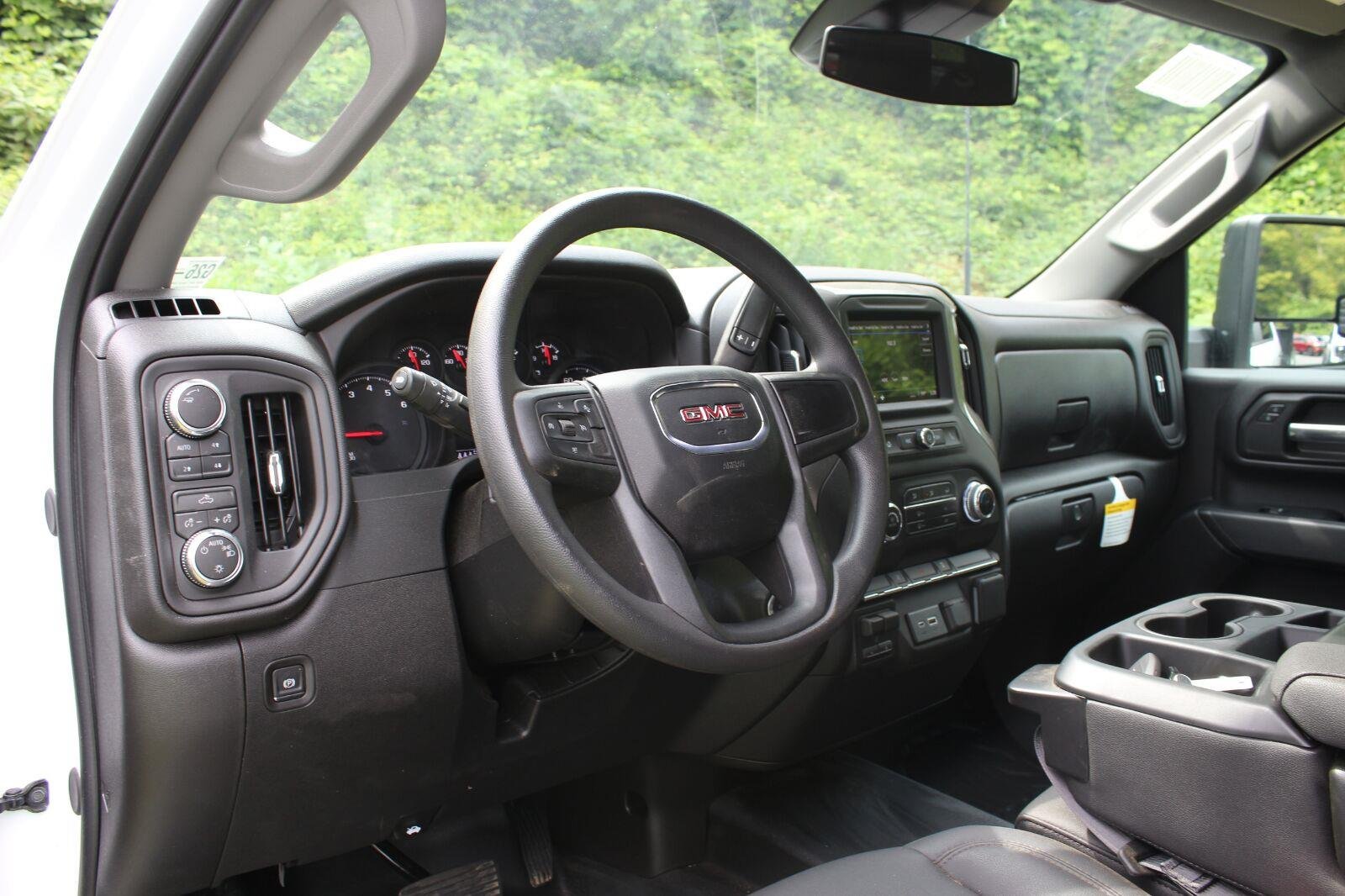 New 2026 Summit White GMC Pro image 15