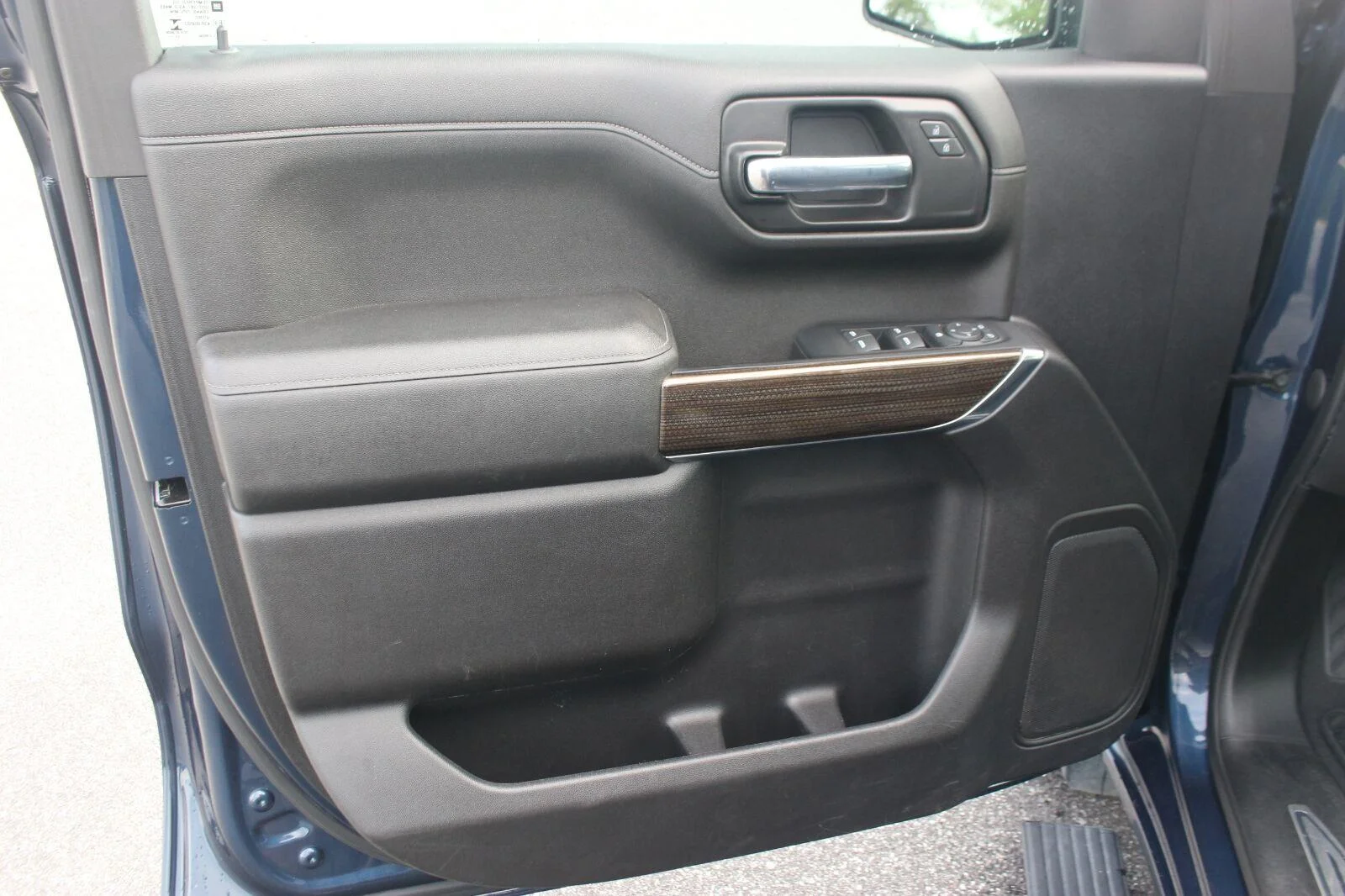 Used 2021 NORTHSKY BLUE METALLIC Chevrolet RST image 14