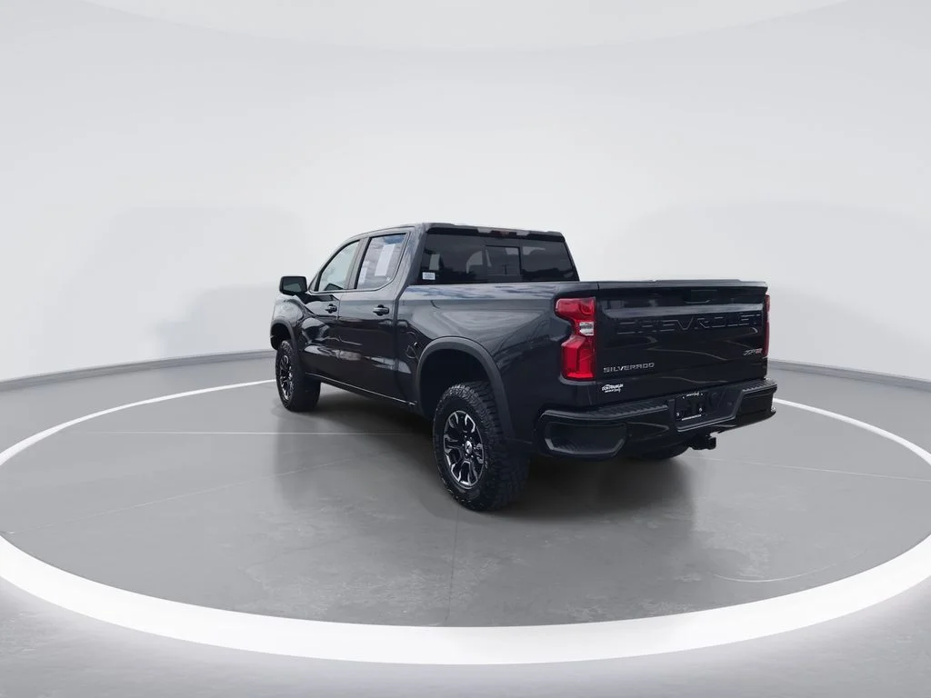 Used 2023 Gray Chevrolet ZR2 image 6