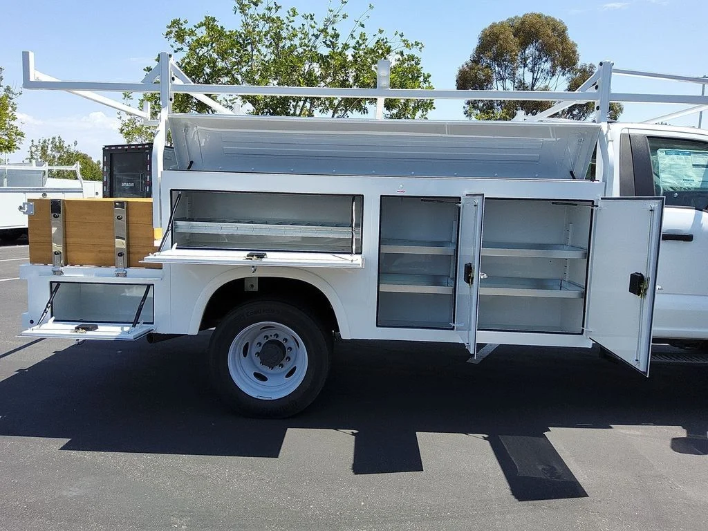 New 2025 Oxford White Ford XL image 26