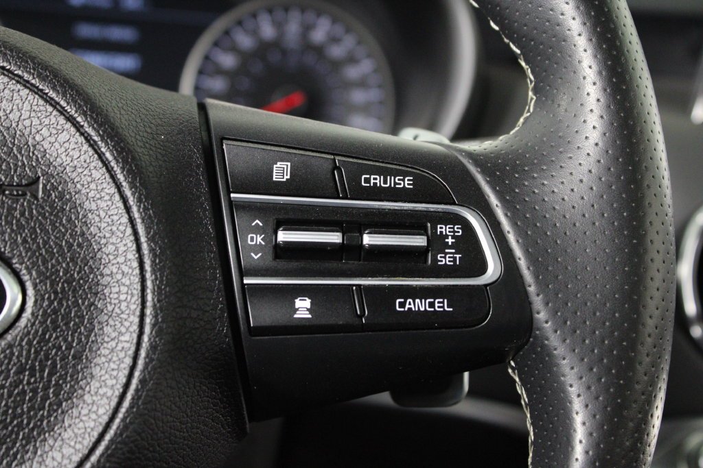 Used 2019 White Kia GT2 image 27