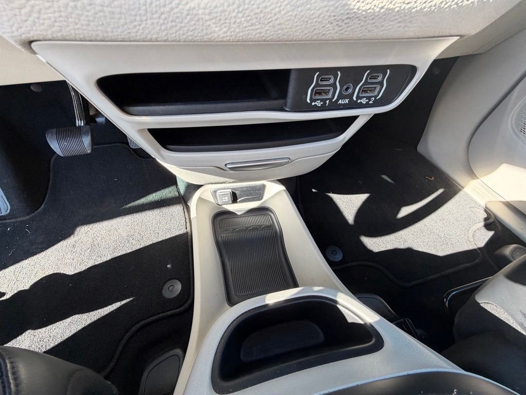 Used 2023 Black Chrysler Touring L image 25