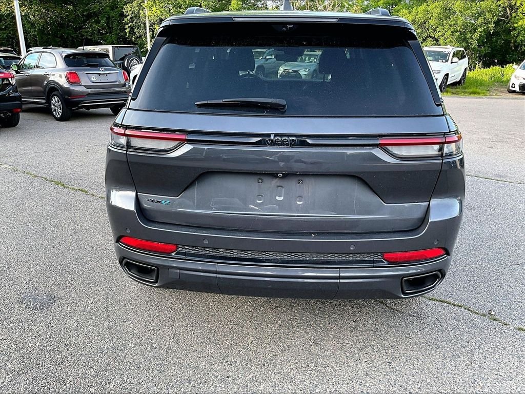 Used 2024 Gray Jeep 4xe image 10
